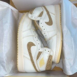 Jordan 1 Retro OG Craft “Vibrations of Naija” size 9, DS OG all